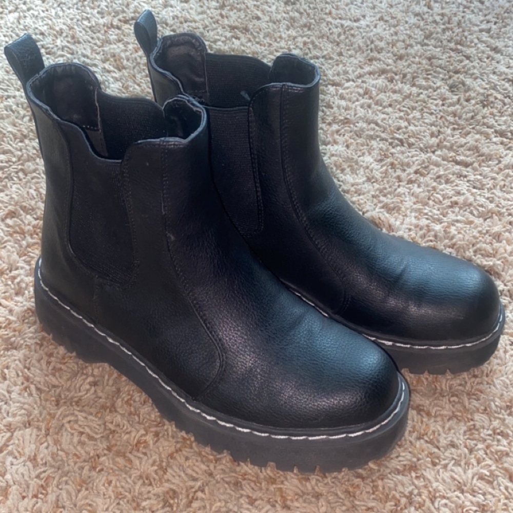 Women’s boots